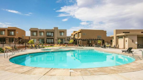 Poolside Palisades